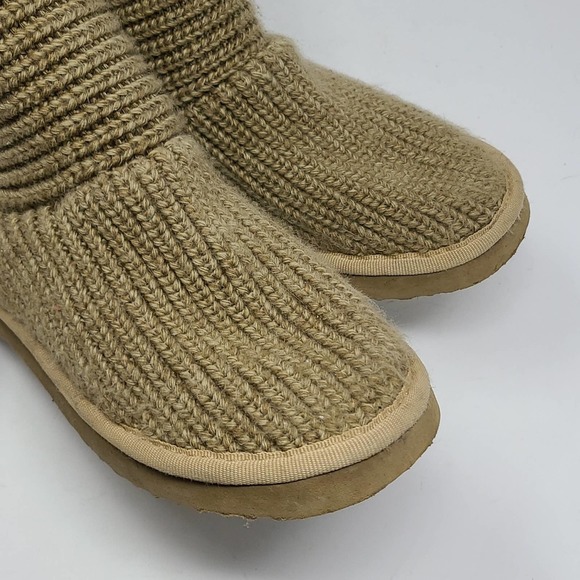 UGG Classic Cardy Button Detail Knit Boots Beige Size 7 - Picture 5 of 9
